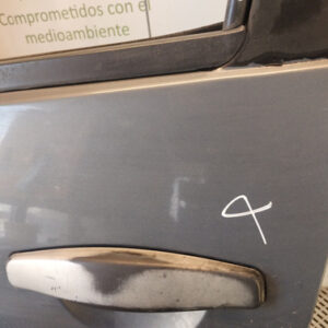 Puerta Delantera Izquierda Renault Sandero Lv (04760860)