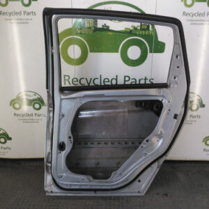 Puerta Trasera Derecha Mercedes Benz B200 (04098194)