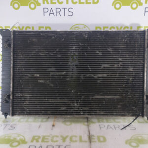 Radiador De Agua Audi A4 2.0 At (03402145)