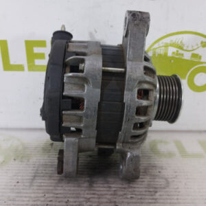 Alternador Toyota Hilux 2.4 (04821567)