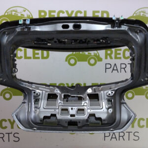 Porton Trasero Mercedes Benz A250 (03667255) Lp