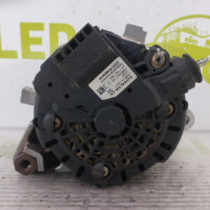 Alternador Toyota Hilux 2.4 (04821567)