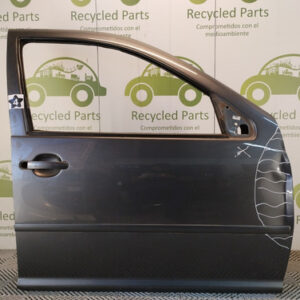 Puerta Delantera Derecha Vw Bora (04868275)