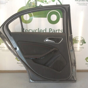 Puerta Trasera Izquierda Mercedes Benz A350 Sport (03667247)